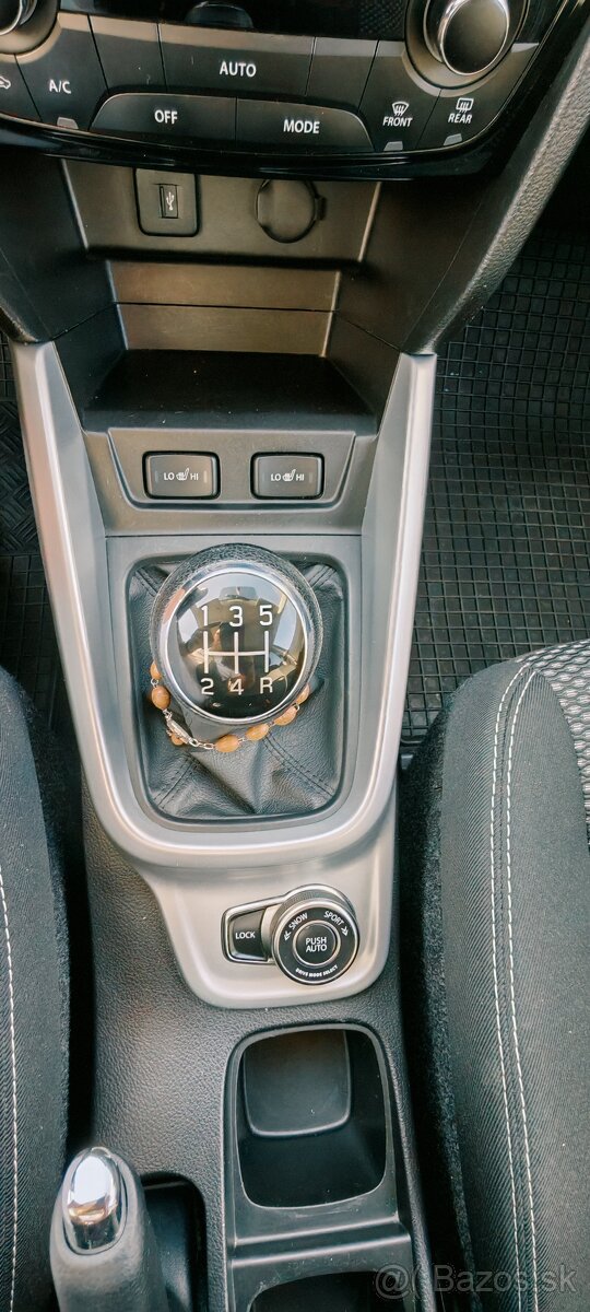 Suzuki Vitara 2015 1.6 benzín 4x4 - 2