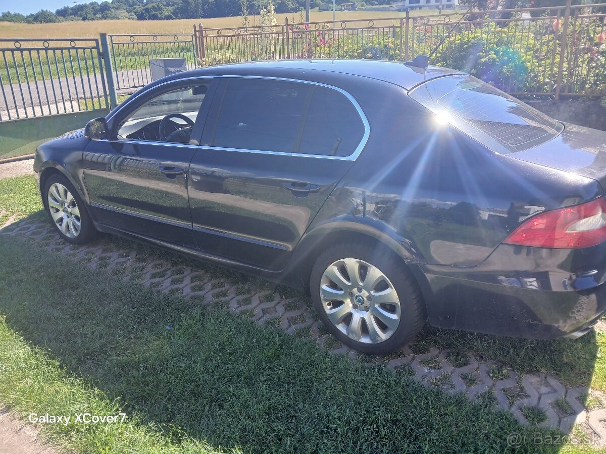 Rozpredam superb 2 dsg 2.0tdi - 2