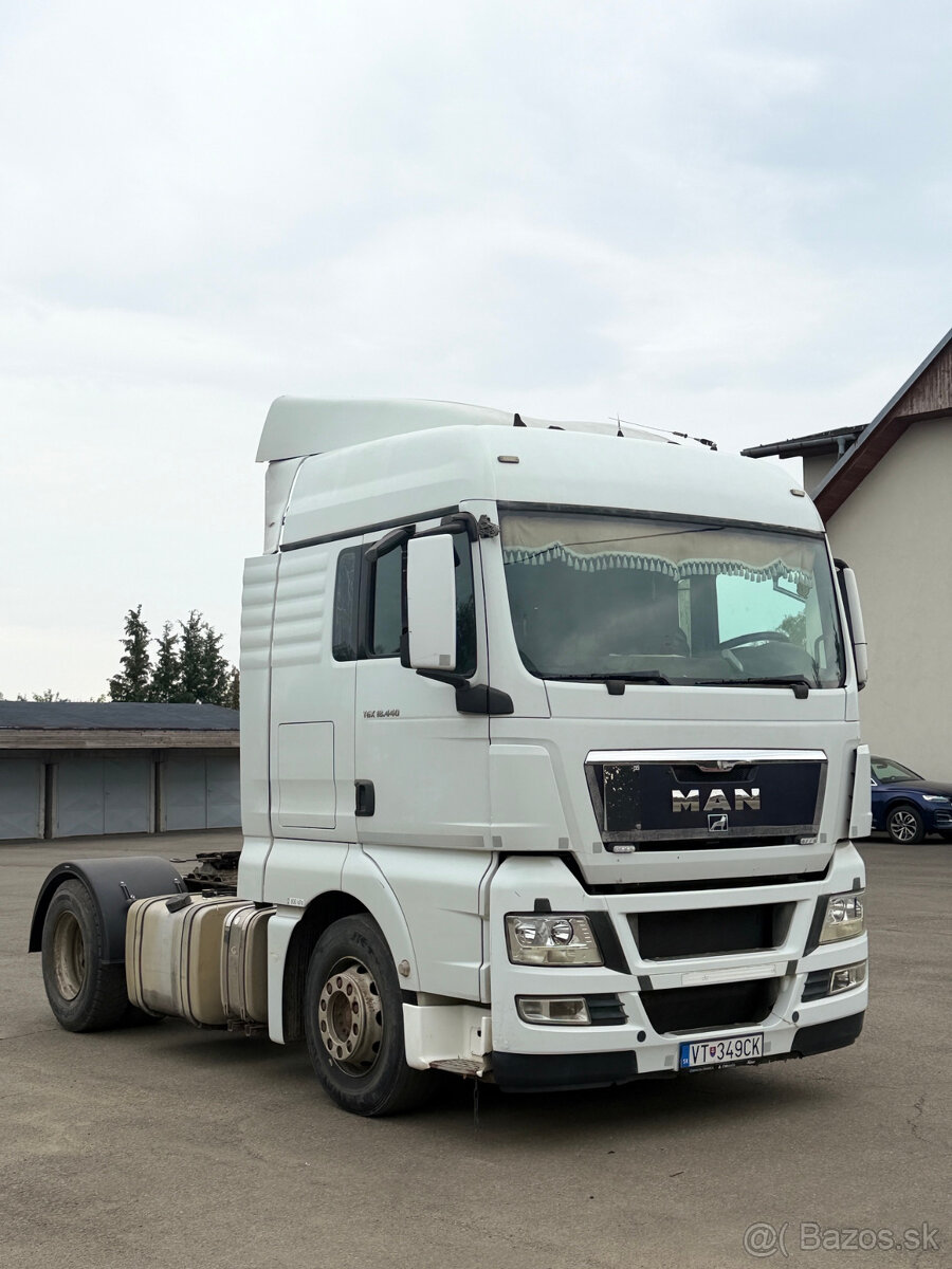 ŤAHAČ - MAN TGX 18.440 + hydraulika - 2