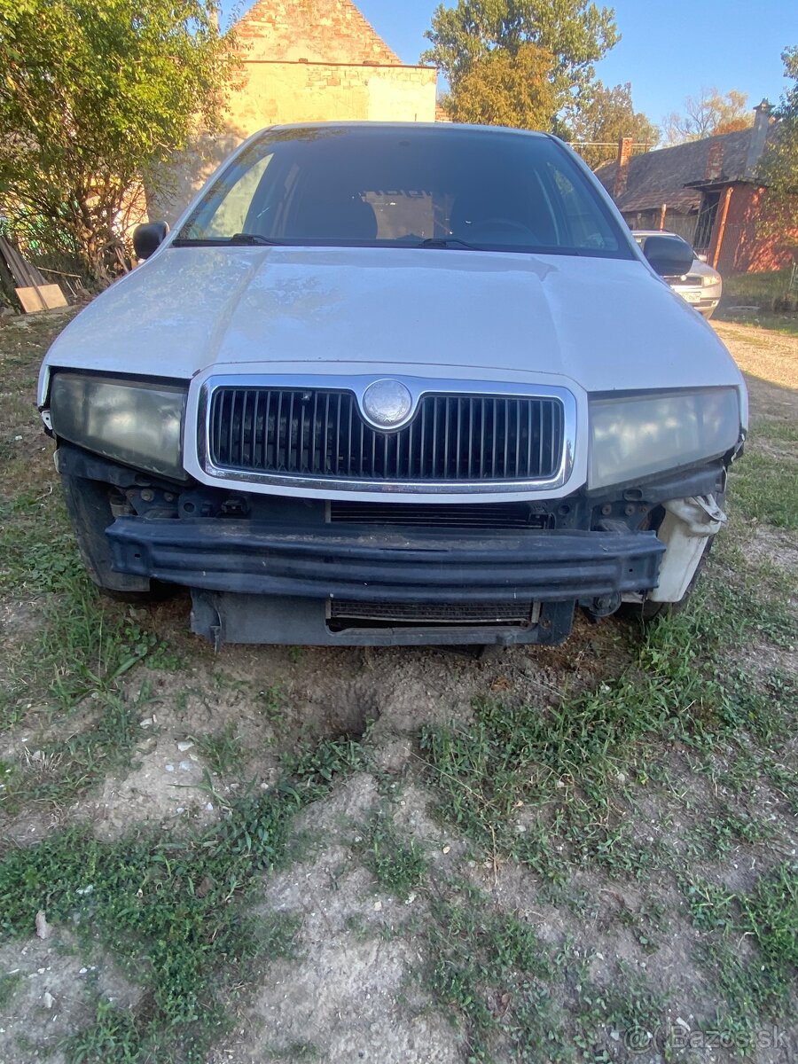 Skoda fabia 1.2HTP - 2