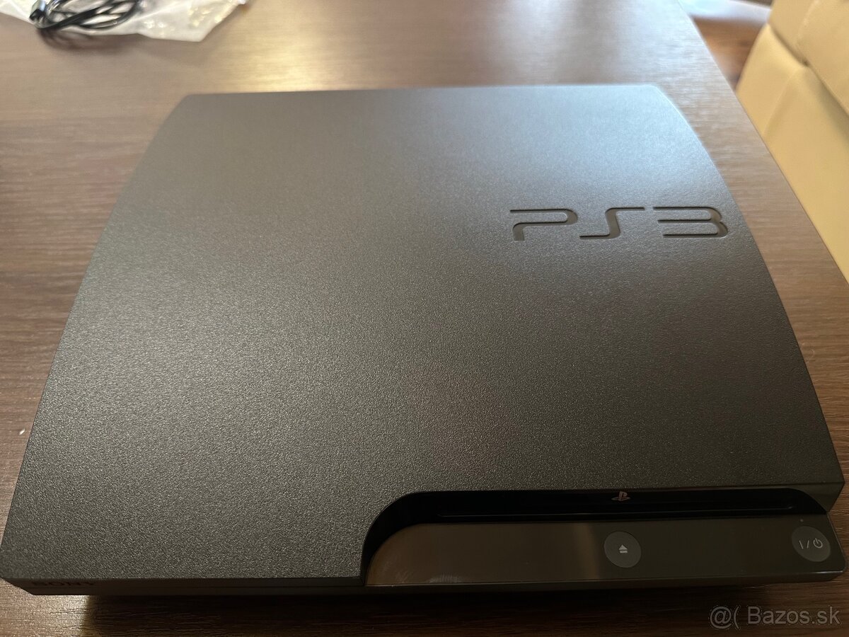PS3 slim (model CECH‑3004A) so 160 GB pamäťou - 2