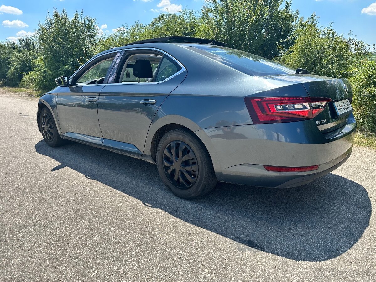 Predám / vymením Škoda Superb 1.6 TDI (2017) - 2