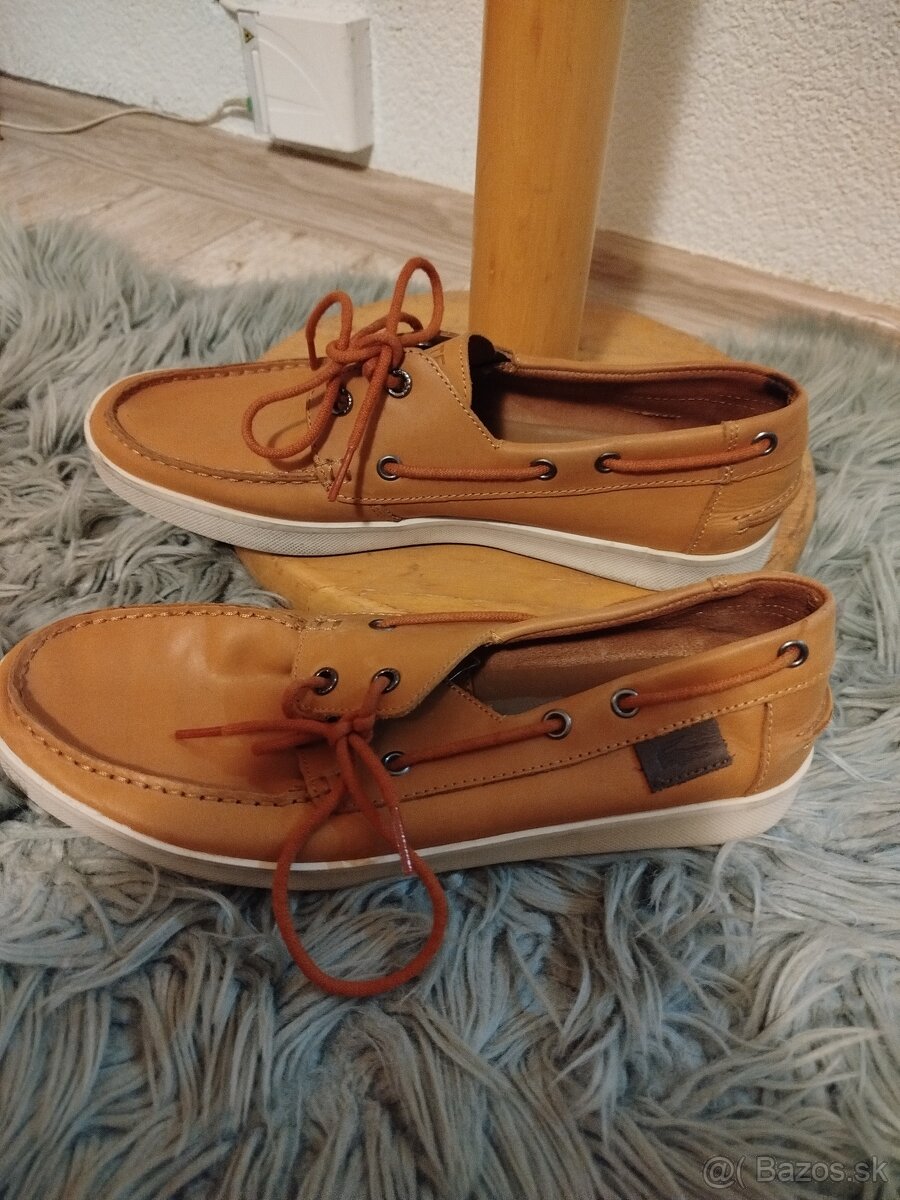 Pánske kožené mokasíny Lacoste 43 - 2