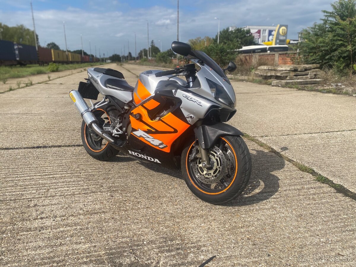 Honda CBR 600F4i - 2
