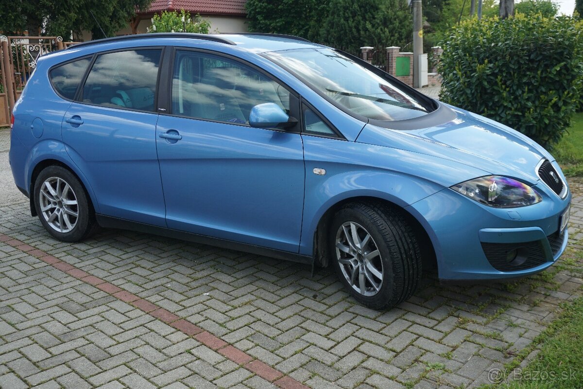 Seat Altea 1.6TDI I-TECH 105K, BiXenon, (ročník 2015) - 2