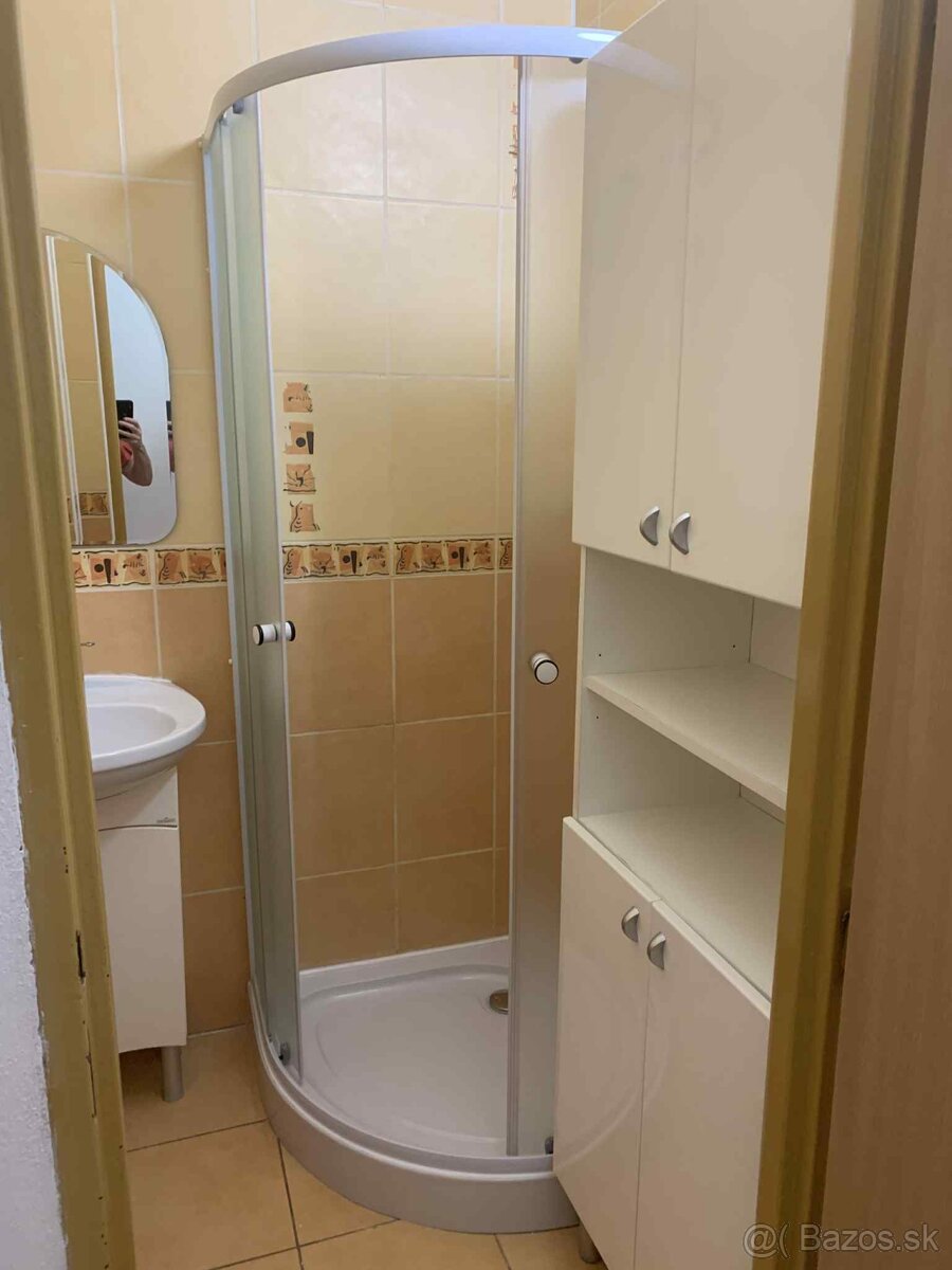 Utultny 1-izbovy byt na terase - 2