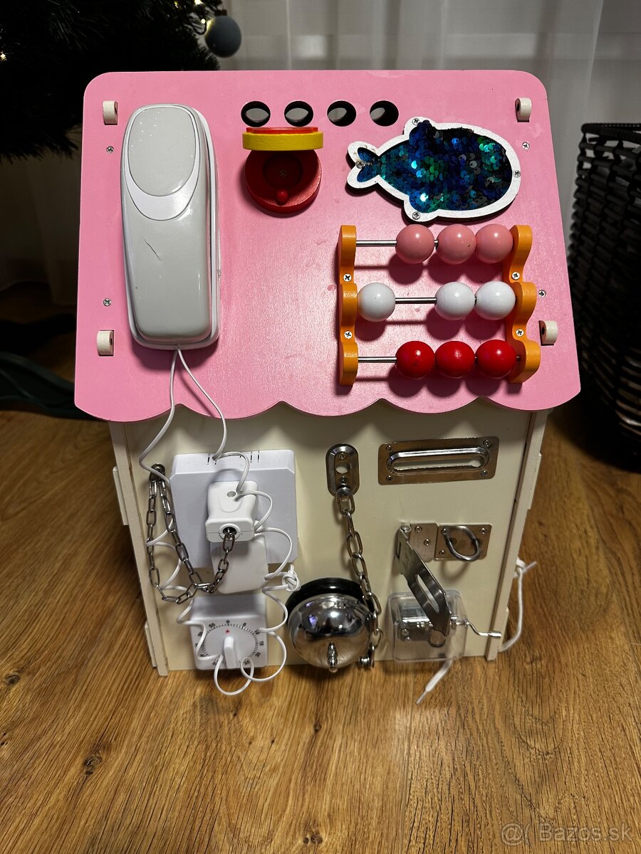 Aktivity board-Vzdelavaci domcek - 2