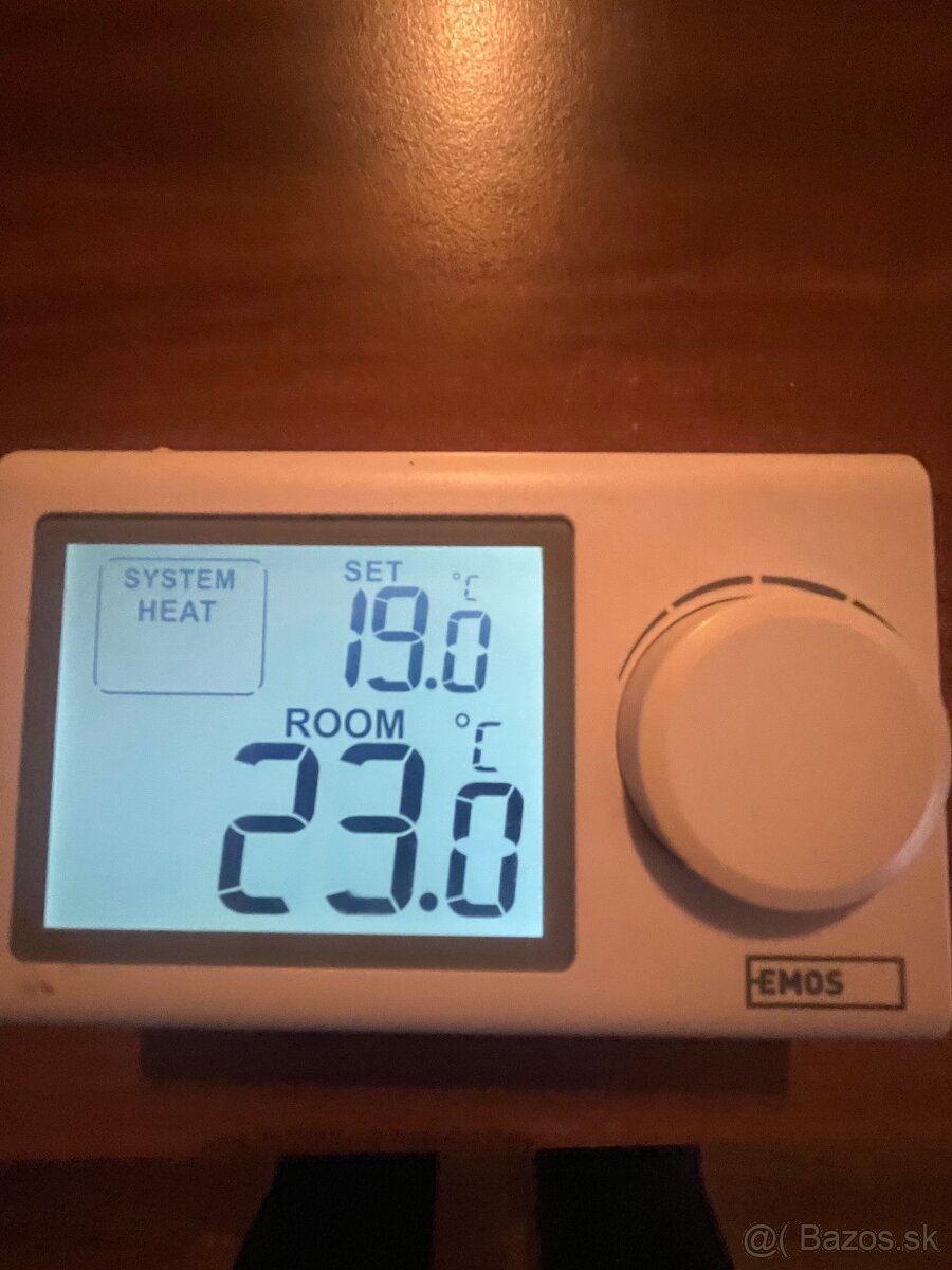 Izbový termostat EMOS P5604 - 2