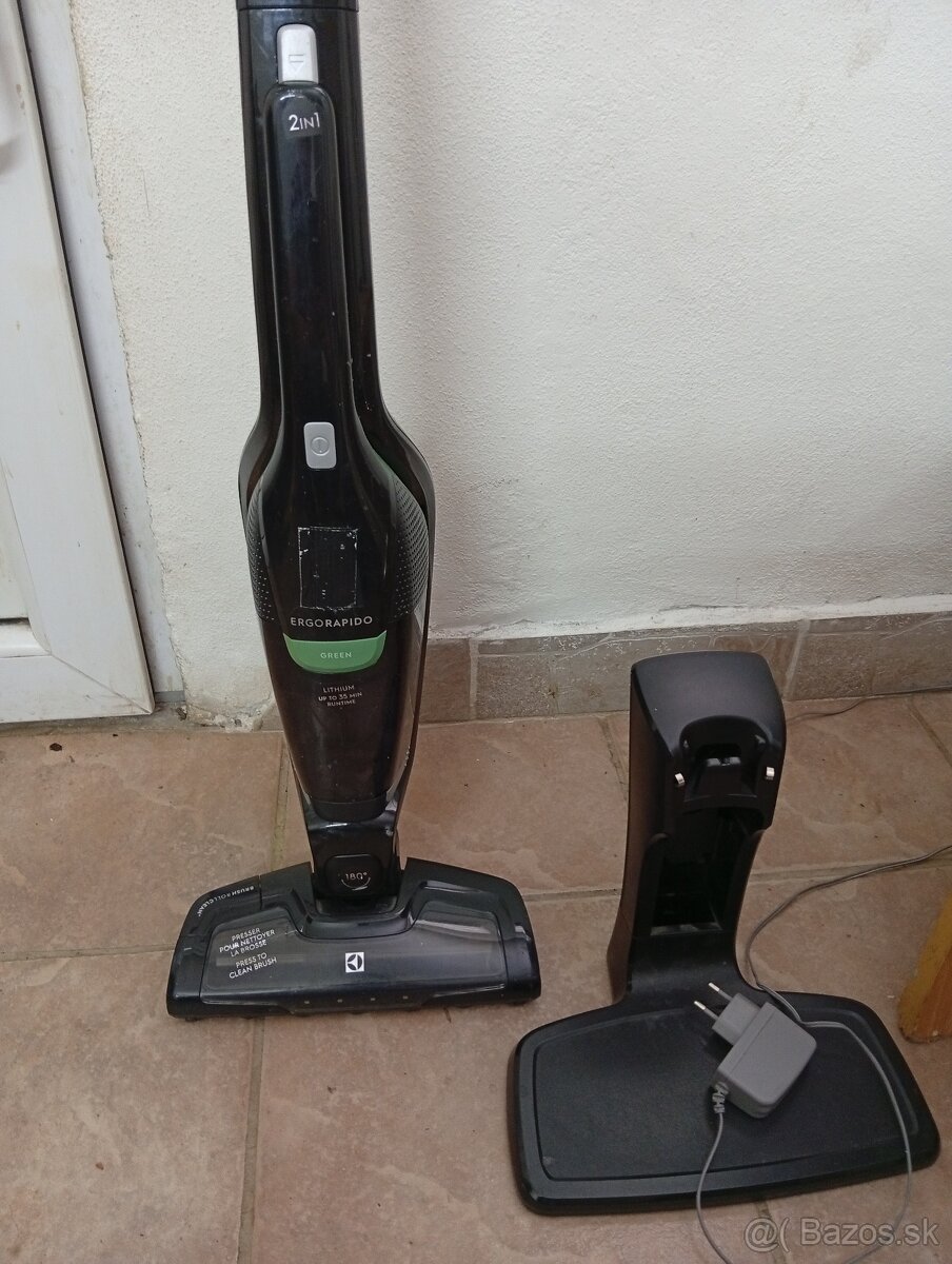 Predám akú vysávač Electrolux ERGO rapido - 2