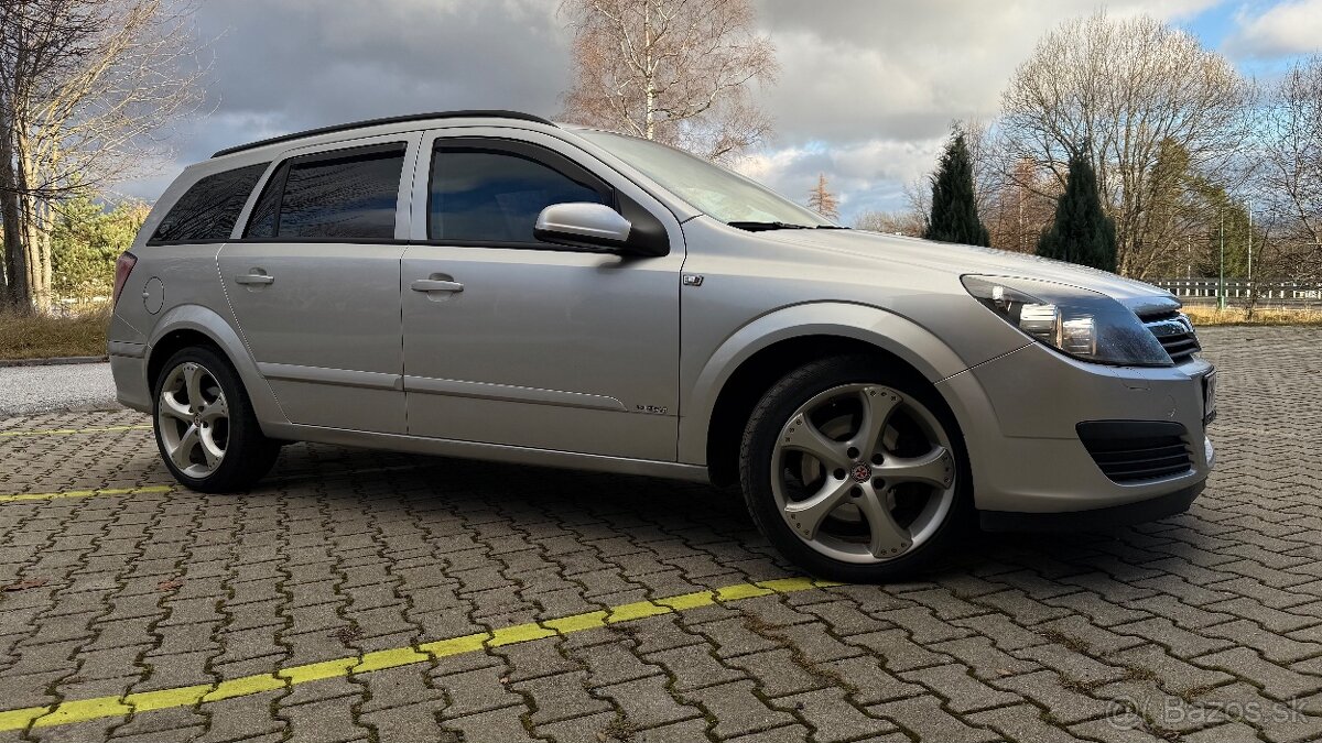 Opel Astra H Combi - 2