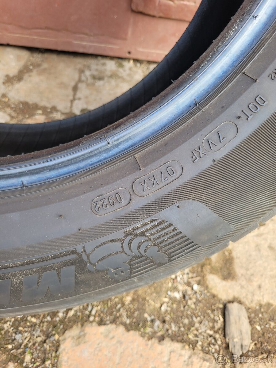 235/60 R18 Michelin - 2