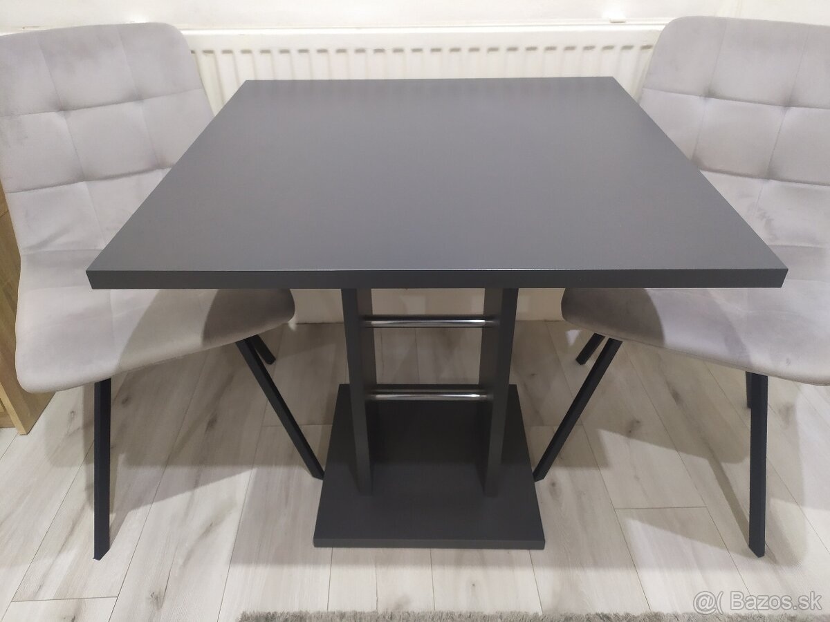 Jedálenský stôl - 2