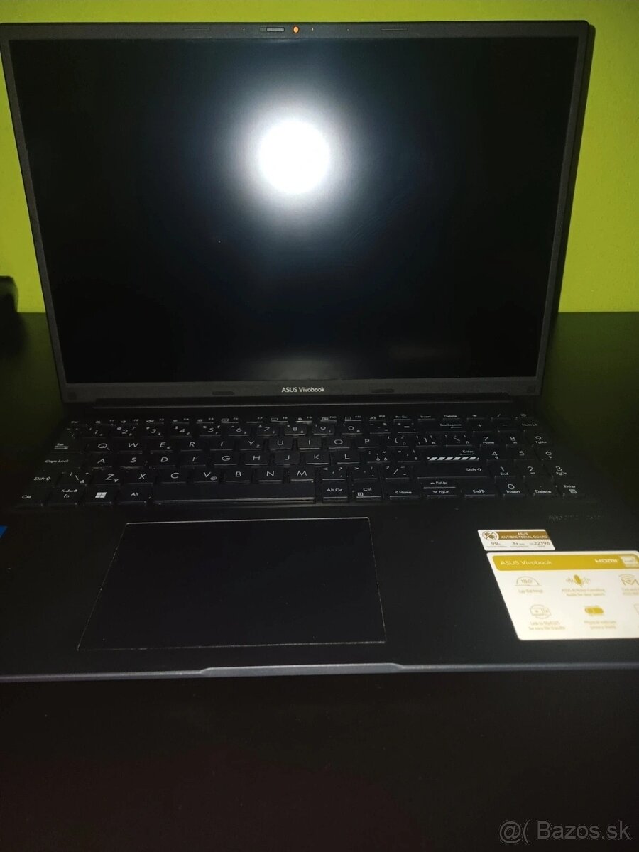 Asus Vivobook 16 - 2