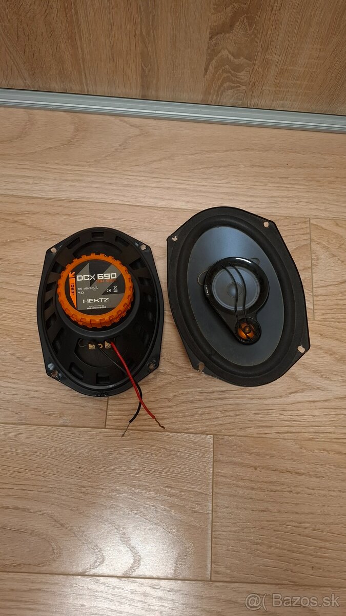 Hertz DCX-690 - 2