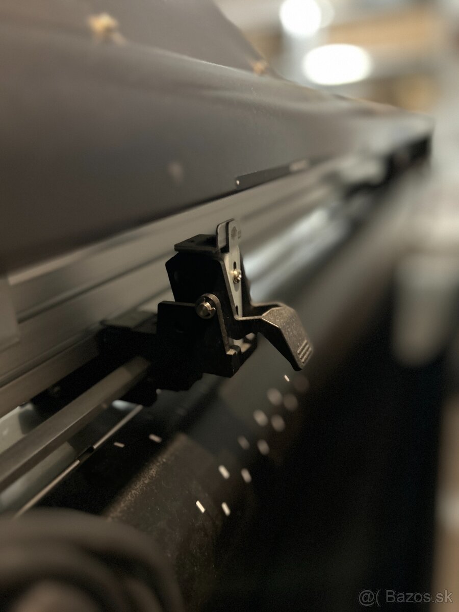 Graphtec FC8600-130 - profi rezací ploter - 2