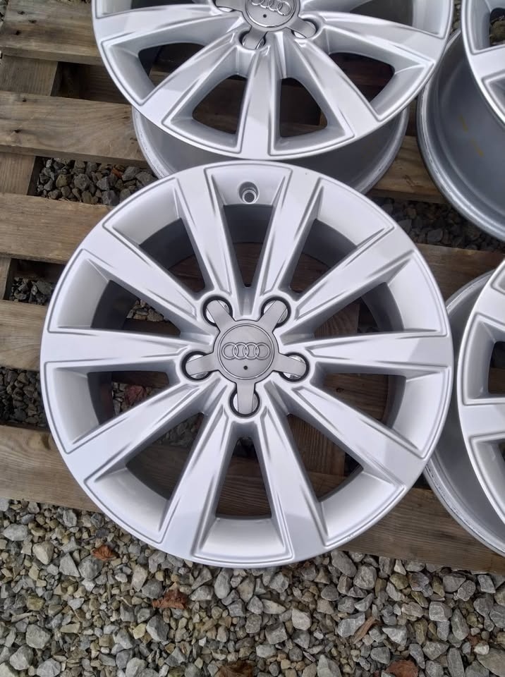 AUDI A3 16" alu originál + pneu. - 2