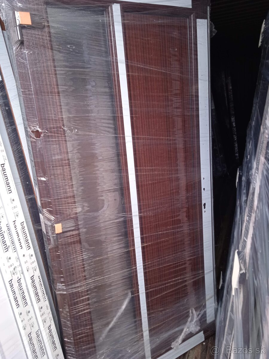 pvc vchodove dvere Vertical - 2