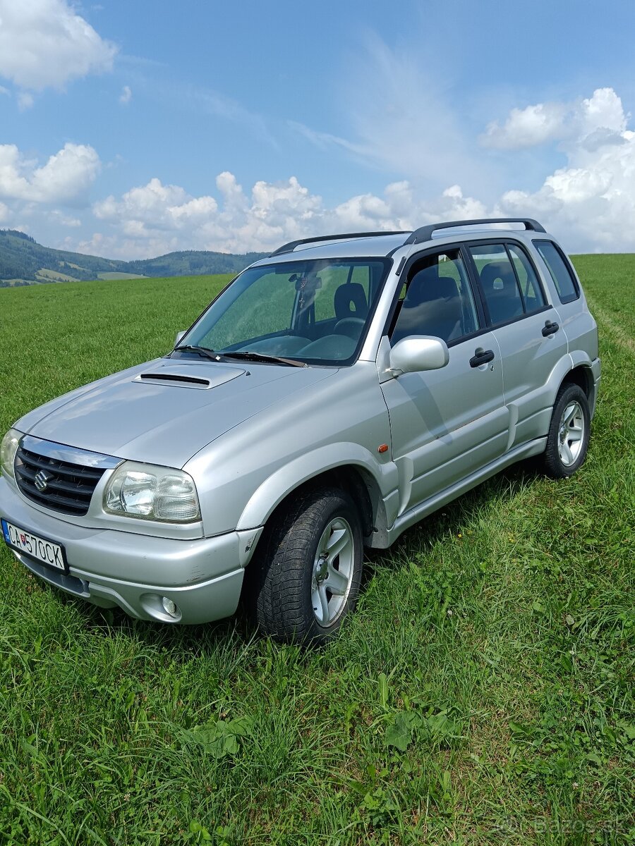 Suzuki Grand Vitara. - 2