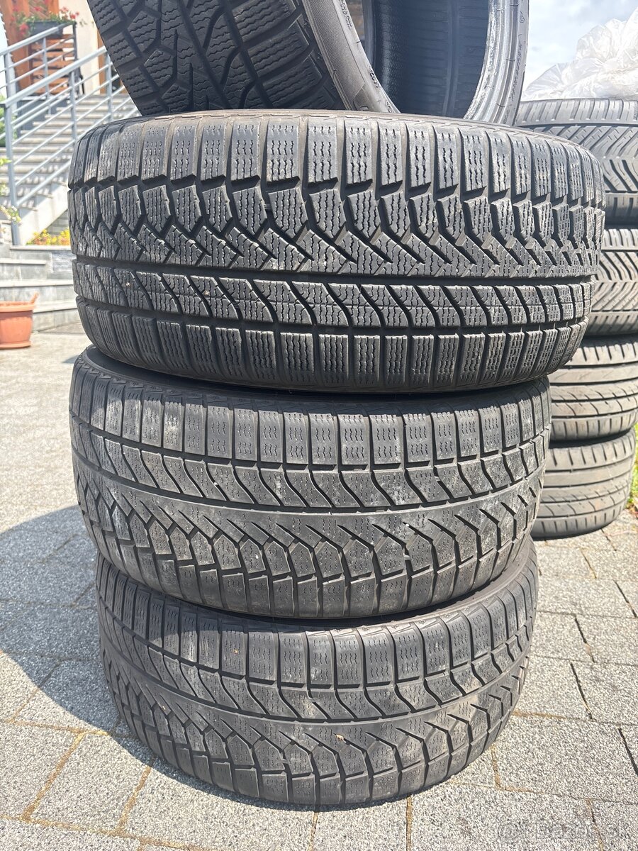 Goodride winter 245/45 R17 - 2