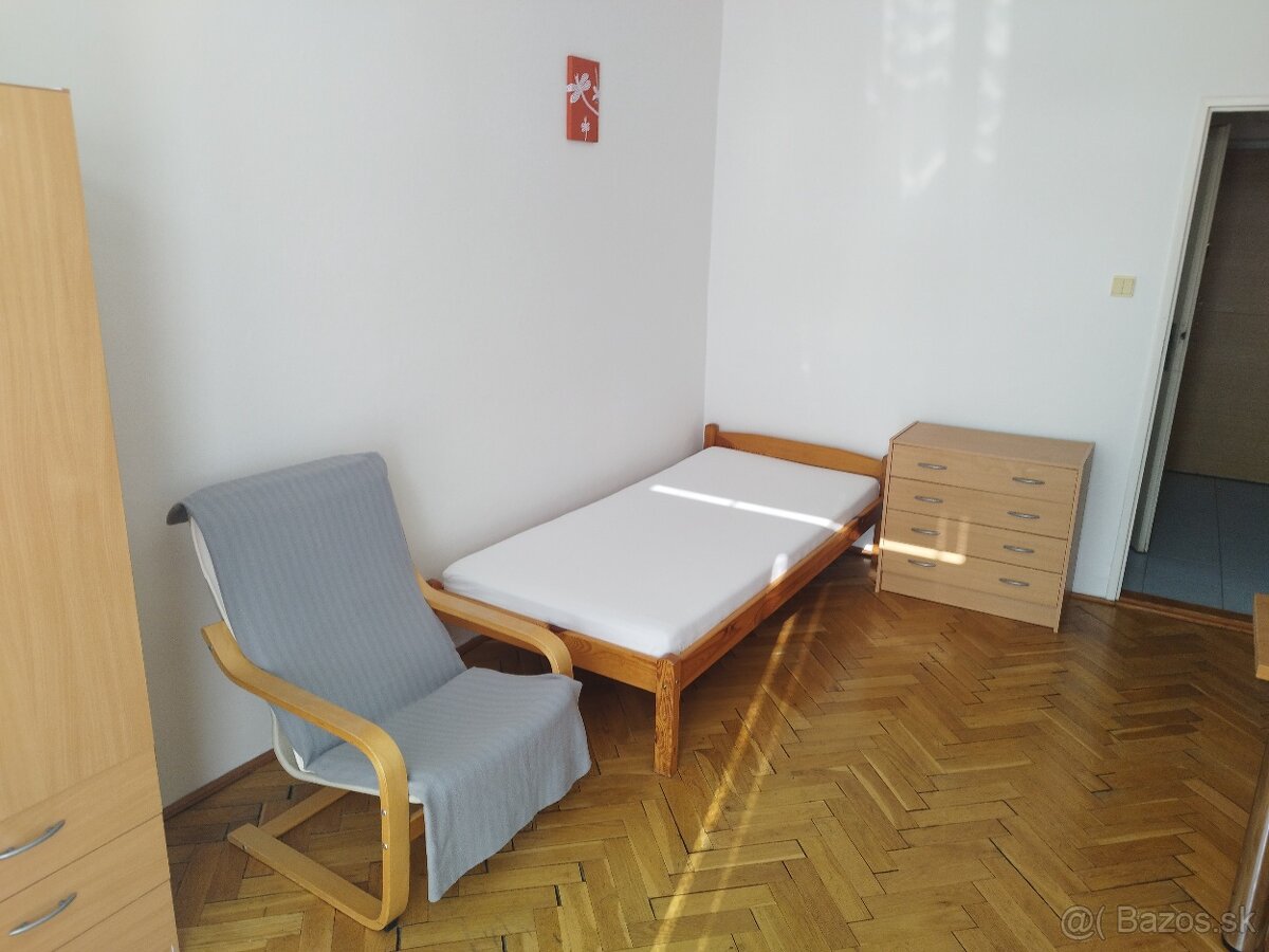 Garsónka v centre KE - Komenského ulica - 2