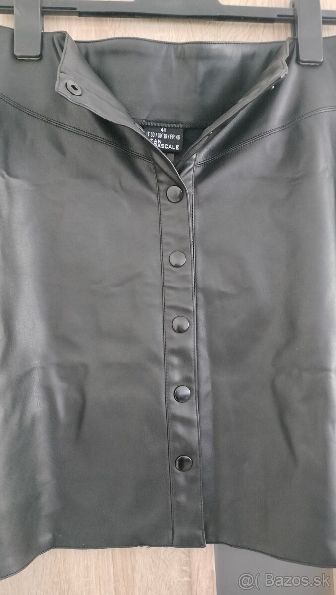 Kožená (syntetika) sukňa na zapínanie - 2