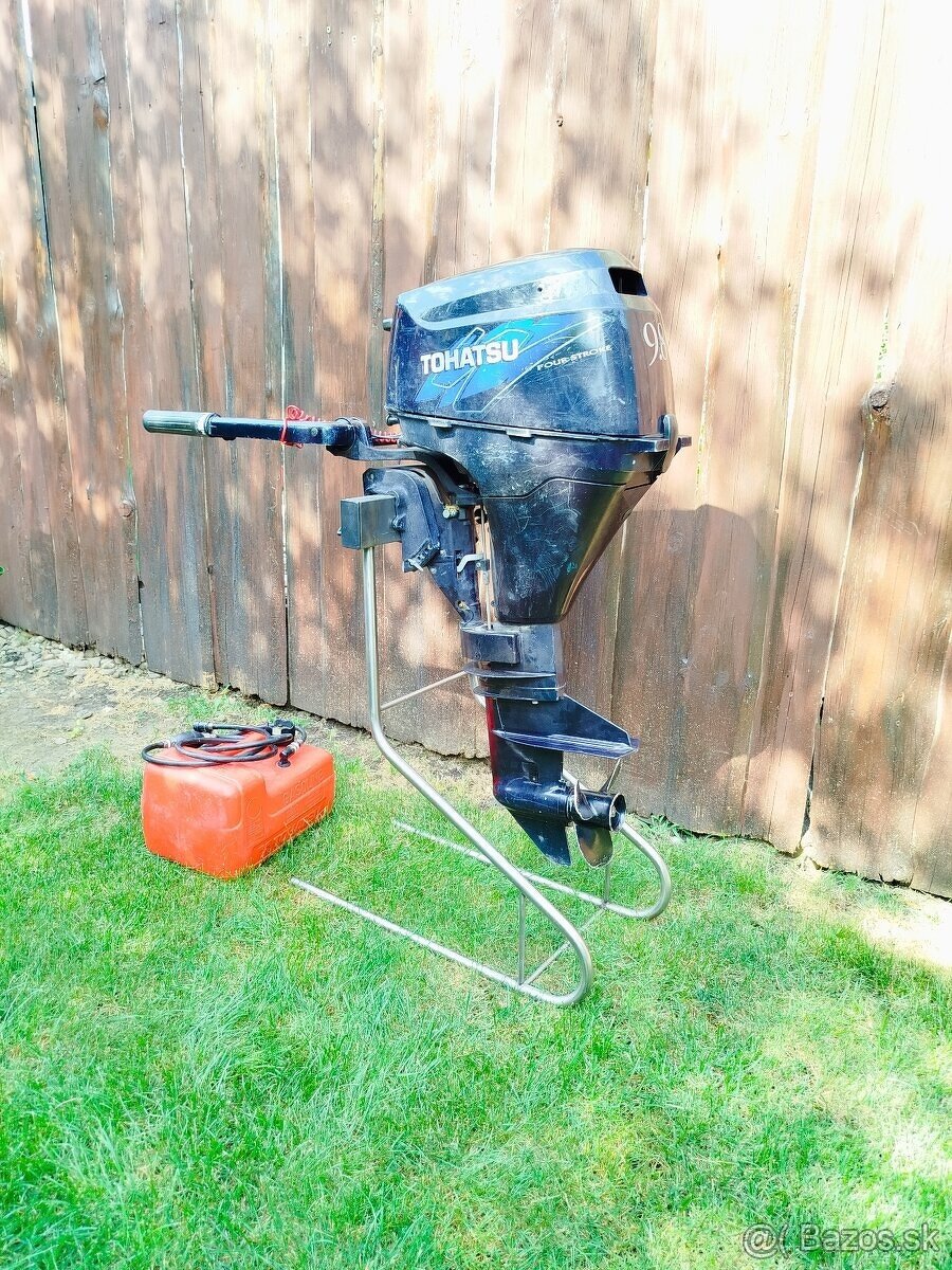 ZÁVESNÝ LODNÝ MOTOR TOHATSU 9.8HP - 2