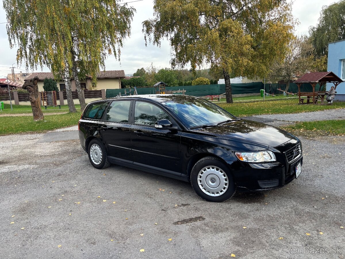VOLVO V50 1.6 D - 2