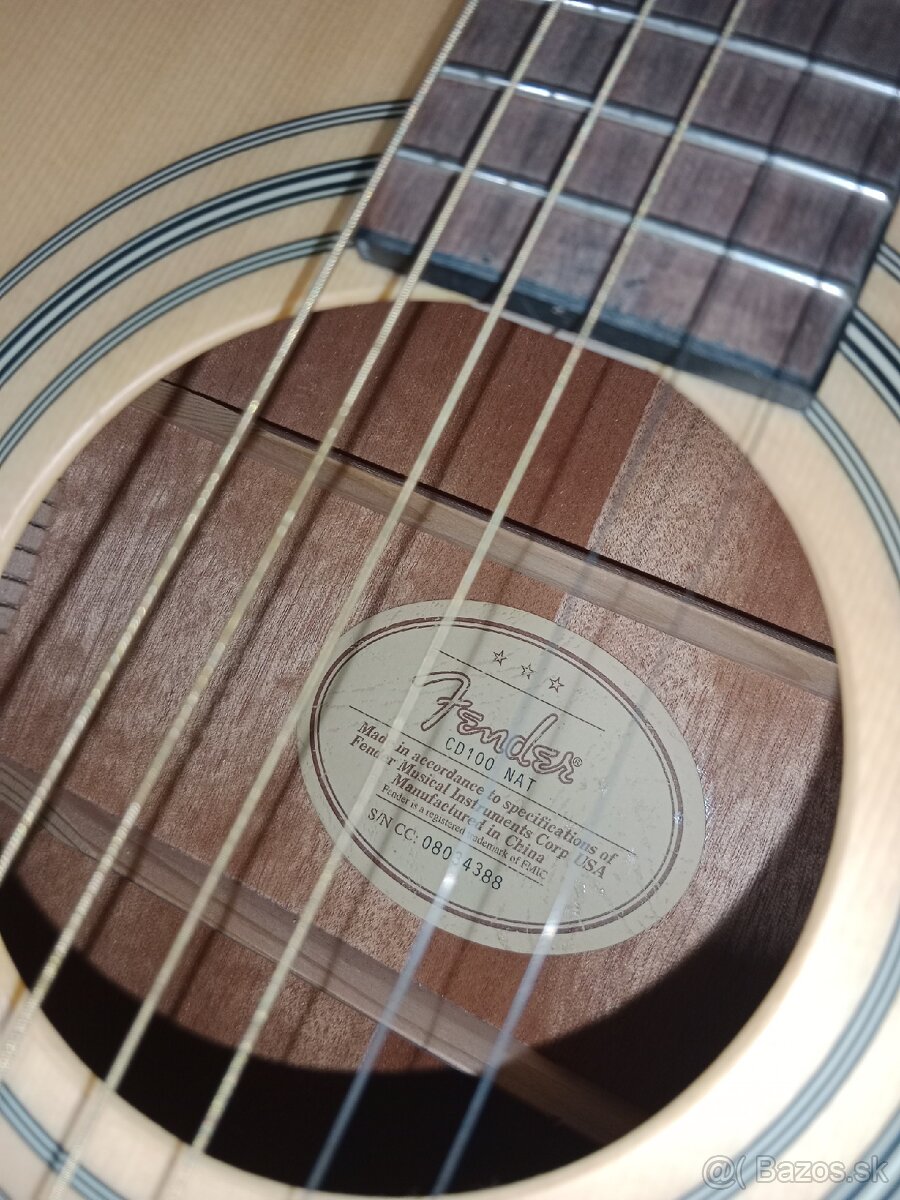 Predám akustickú gitaru značky Fender - 2