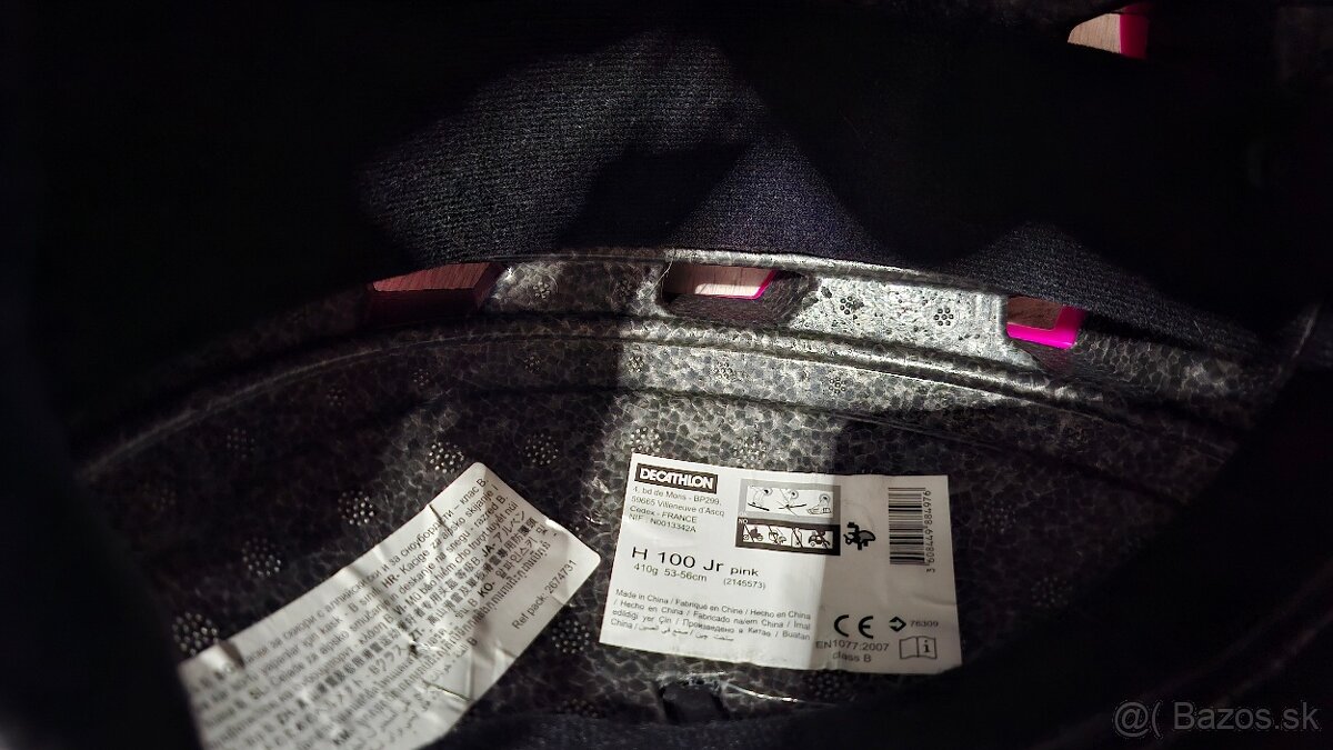 Predam lyziarsku prilbu pre dieta s okuliarmi za 10€ - 2