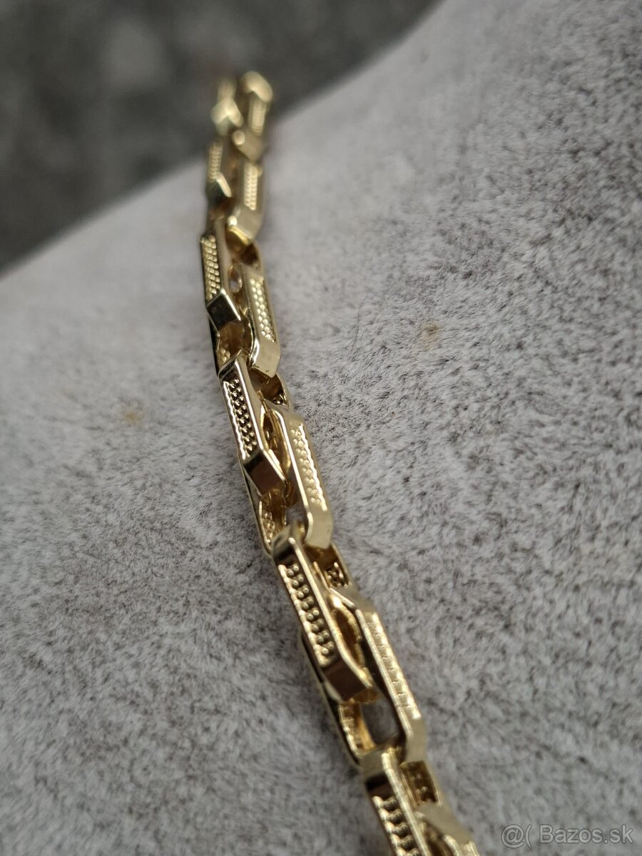 Zlatá retiazka 10.22g,4.3 mm.Retiazke pristane dĺžka 56.5 cm - 2