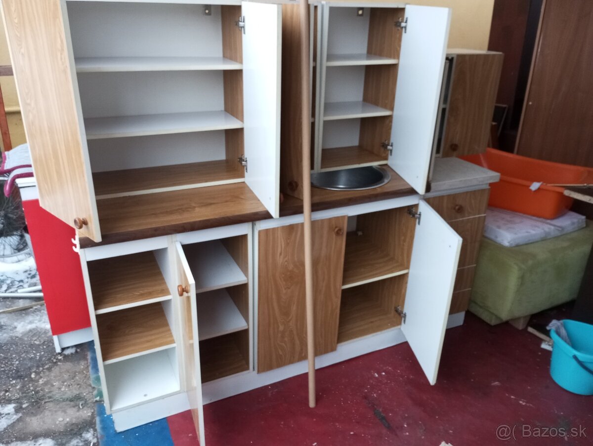 Kuchynská linka - 2