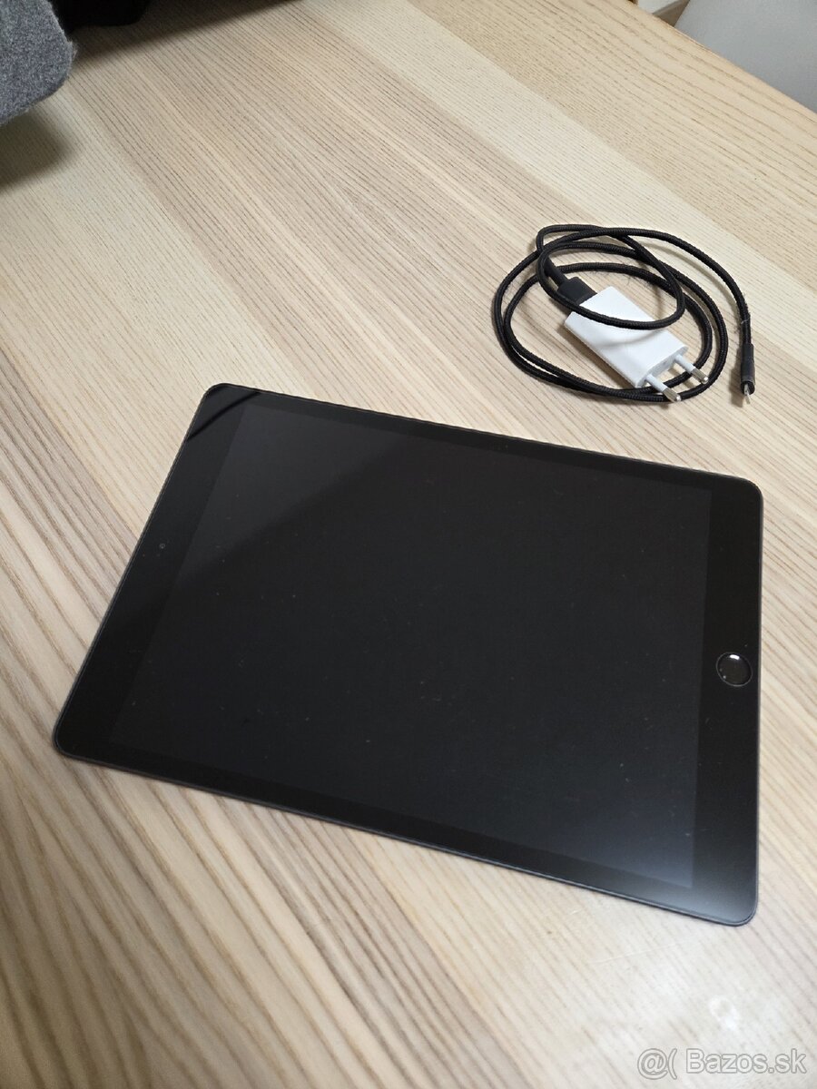 Predam iPad 8 generacie 32gb - 2