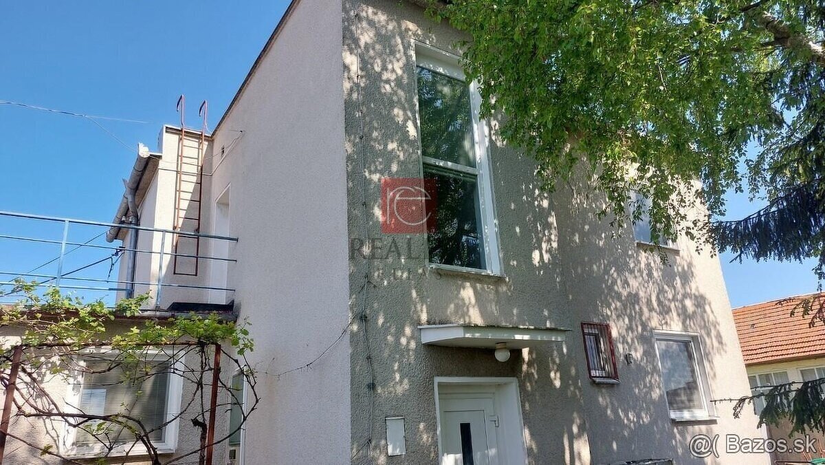 NA PREDAJ rodinný dom, Golianovo - 2