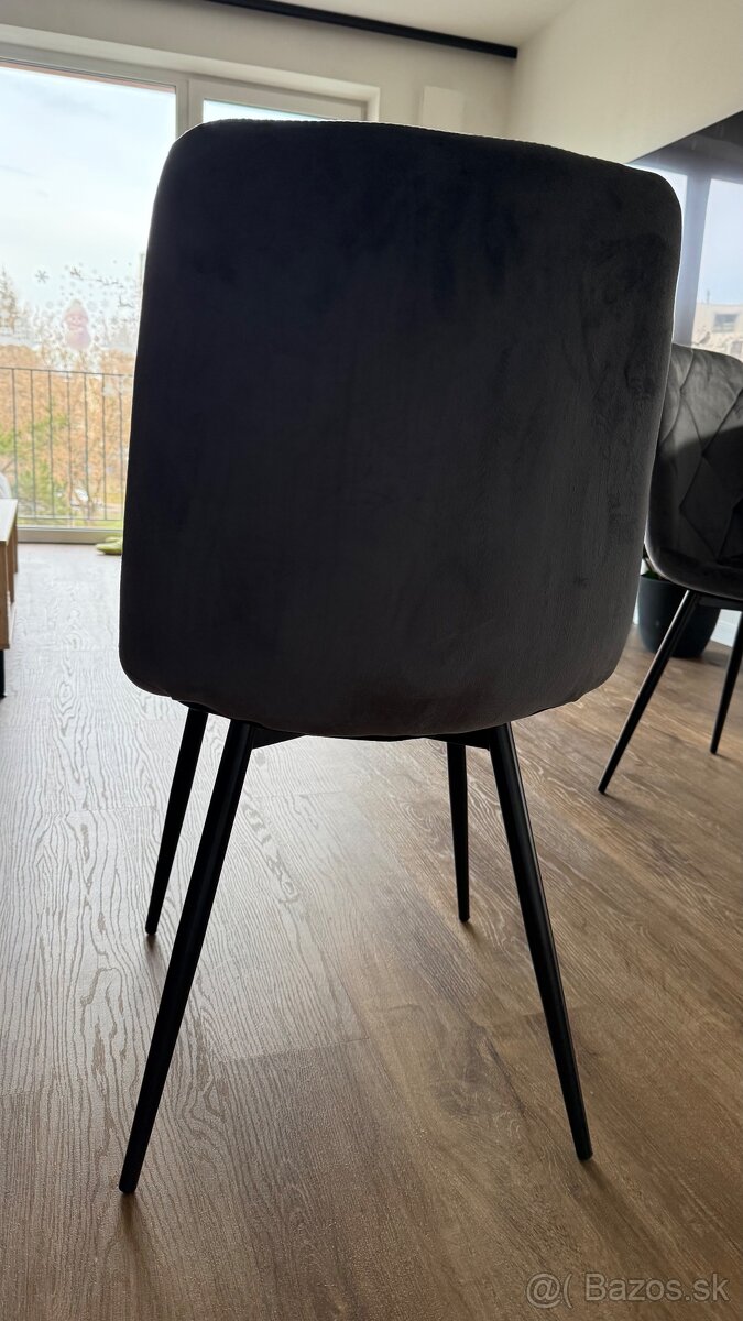 Nové Jedalenske stoličky 4ks - 2