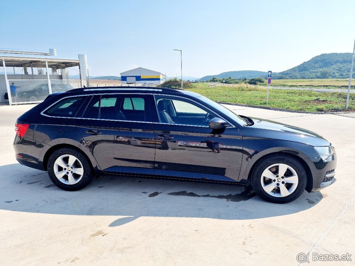 Škoda Superb Combi 2.0 TDI SCR Ambition DSG - 2