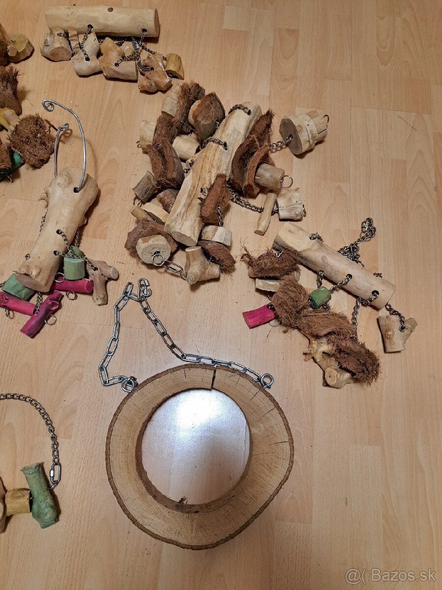 Doplnky pre papagáje - 2