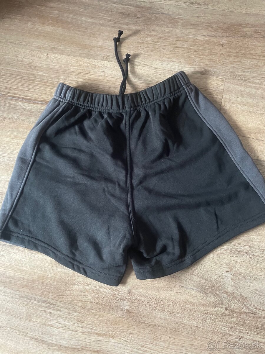 Kraťasy Adidas XS - 2