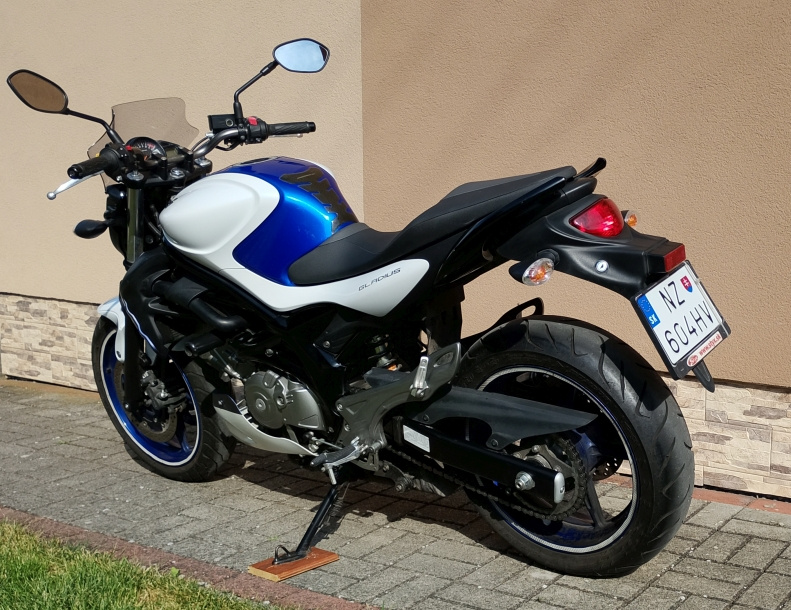 Suzuki SFV 650 Gladius - 2