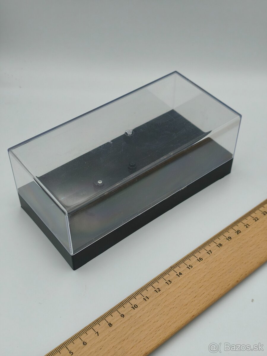 Plastový box na modely - 2