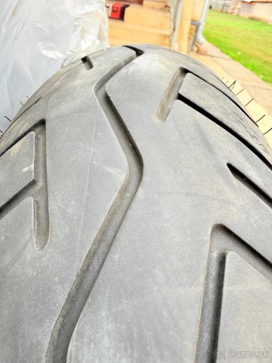 Brigestone 150/80 R16 - 2