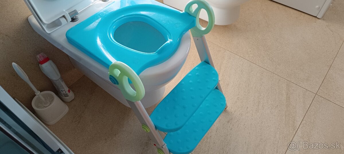 Sedatko na WC so schodikami - 2