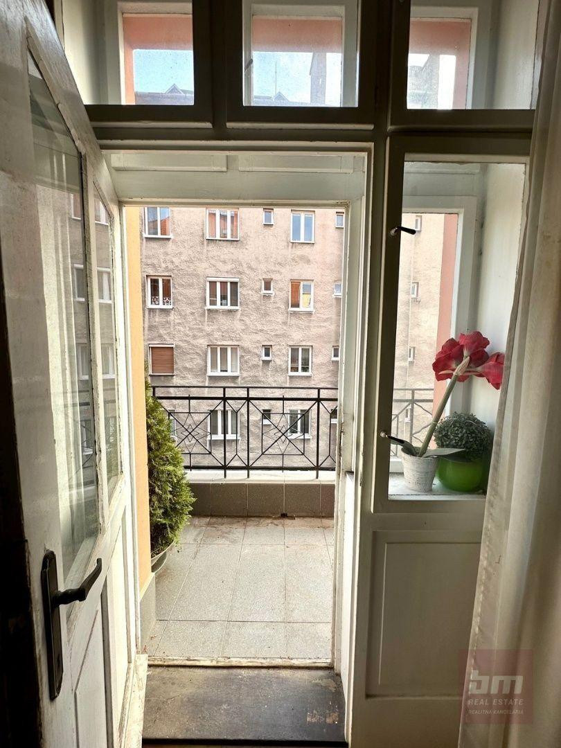 Predaj- Jedinečný 3 izbový byt na Pražskej ul. - 2