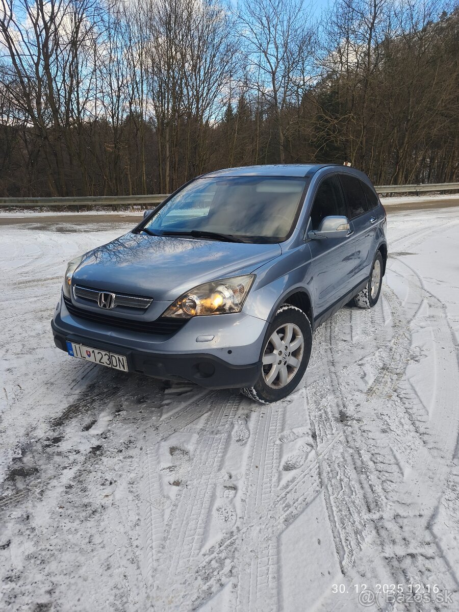 Predám honda CR-V 2.0 benzin - 2