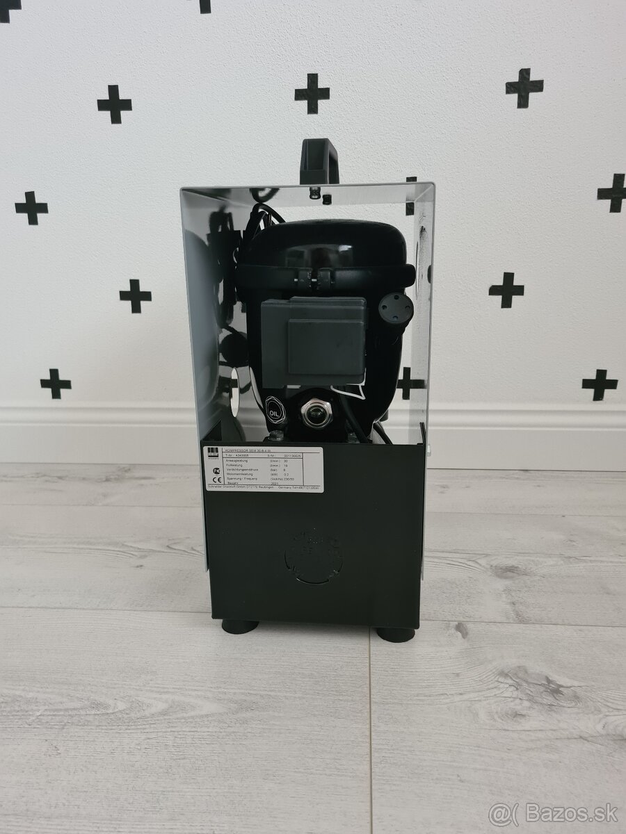 Kompresor Silent Master 30-8-4 W - 2