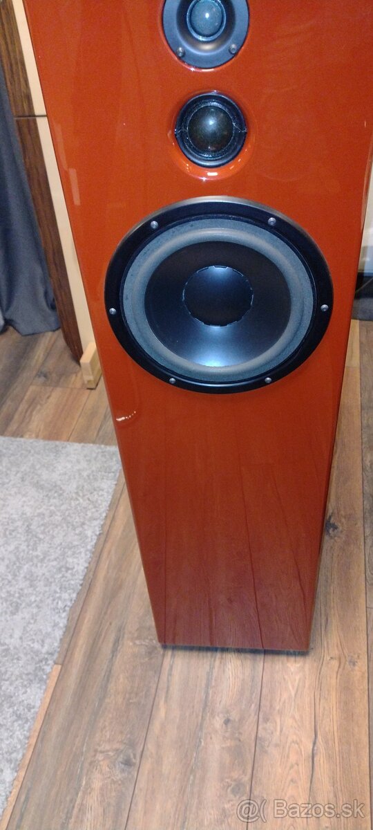 Nádherné červené reproduktory - 2