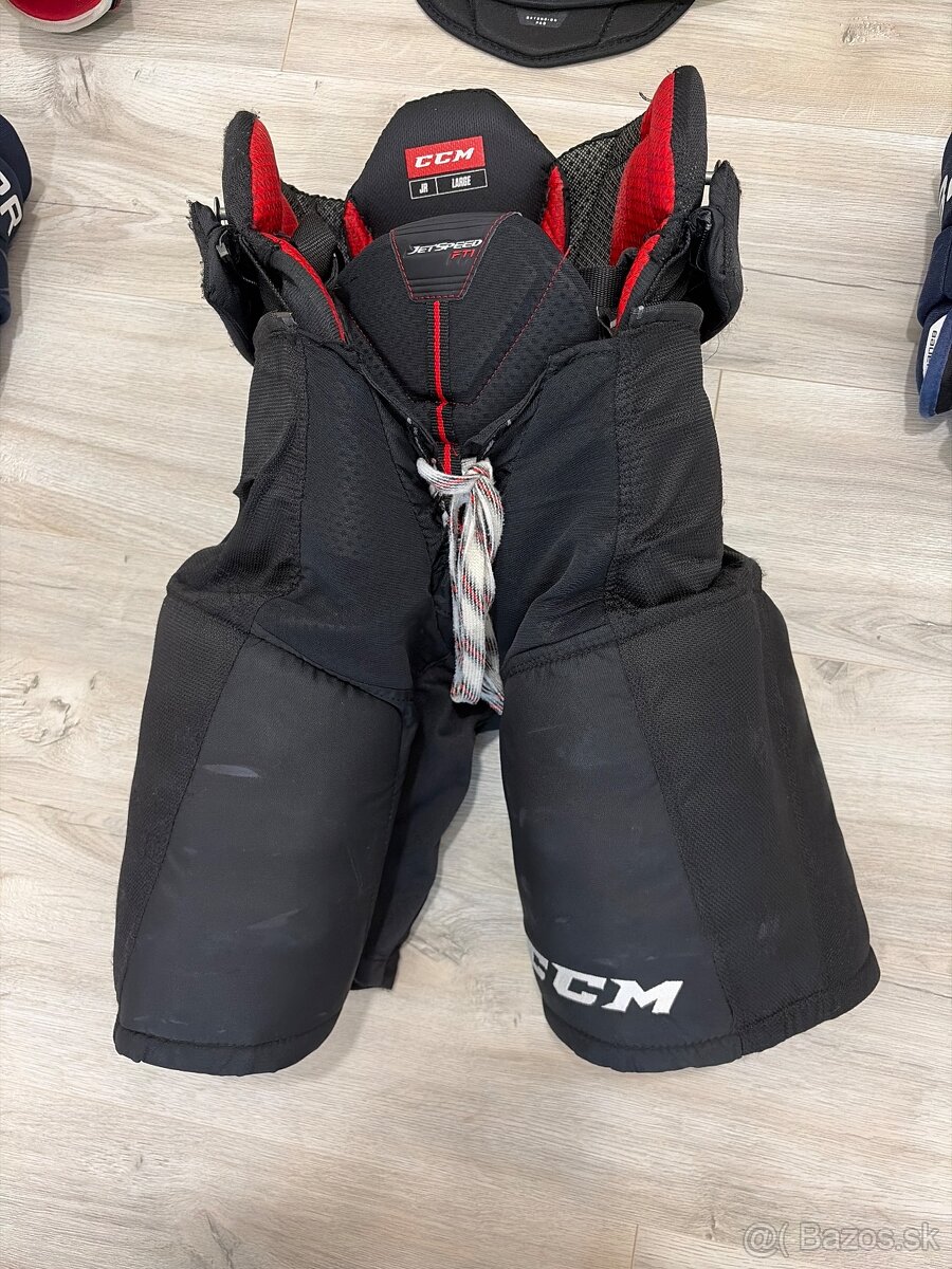 Hokejová výstroj - 2