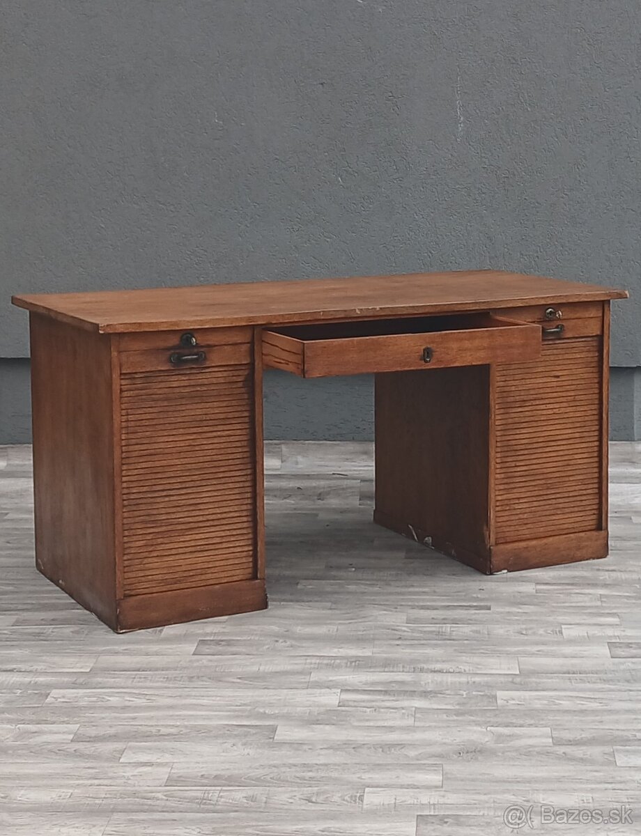 Stôl písací starožitný roletový. - 2