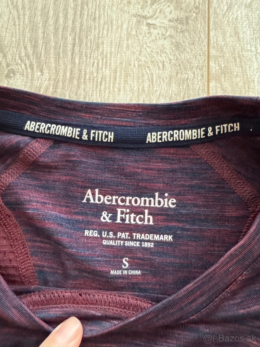 Technické fialové tričko Abercrombie & Fitch – veľkosť S - 2