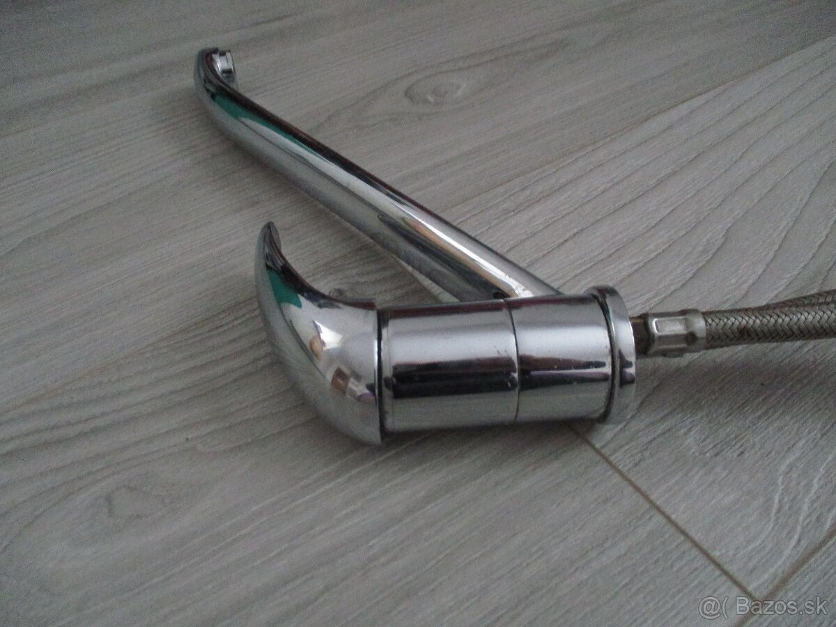 kuchynskú pákovú vodovodnú batériu a s dvomi batériovými pre - 2