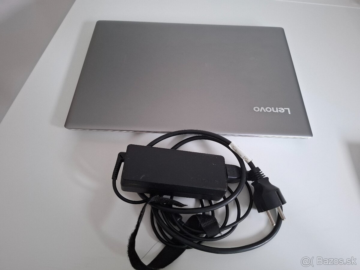 Lenovo IdeaPad 720 - 2